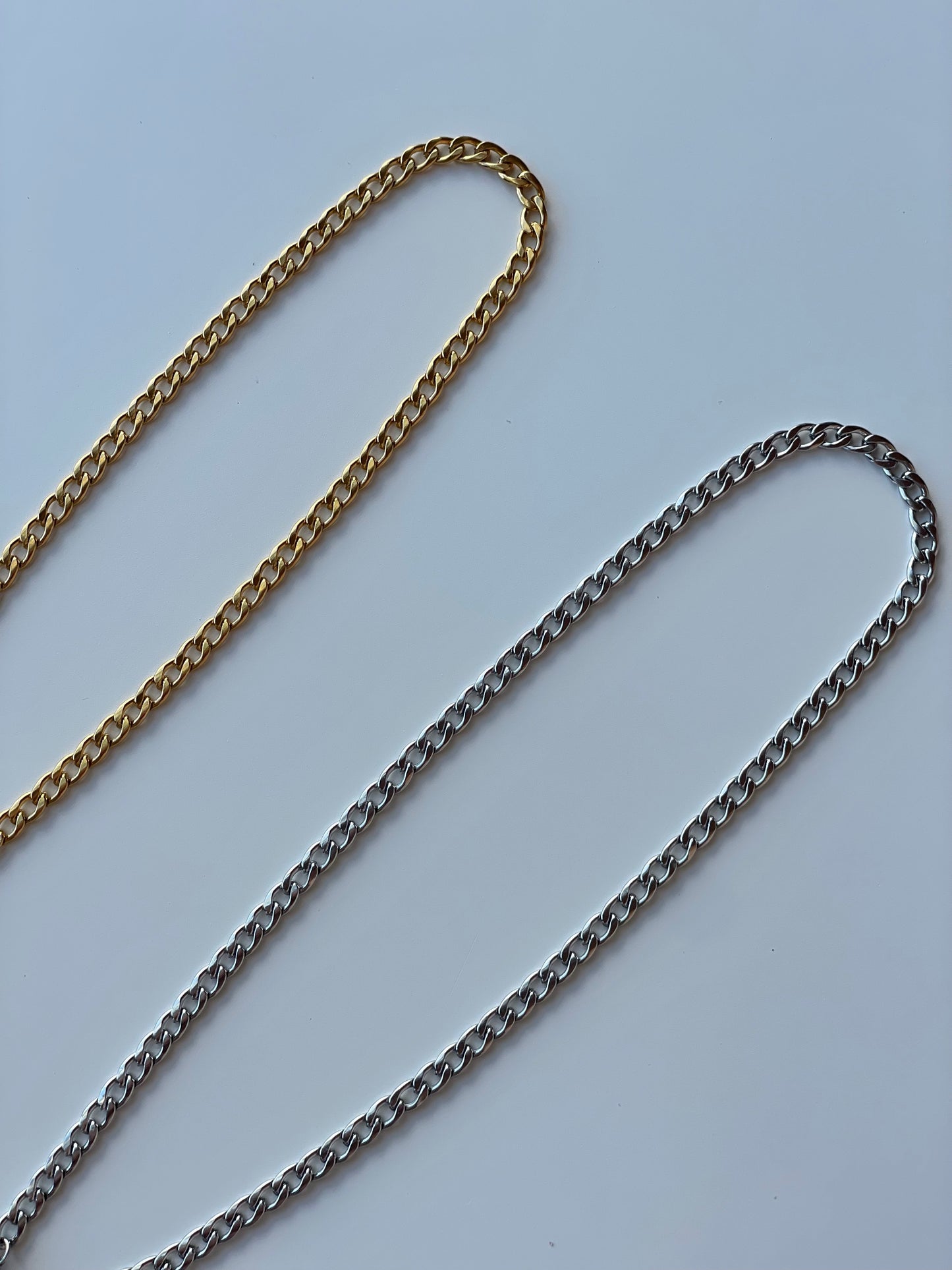 Minimalistic Chain Necklace